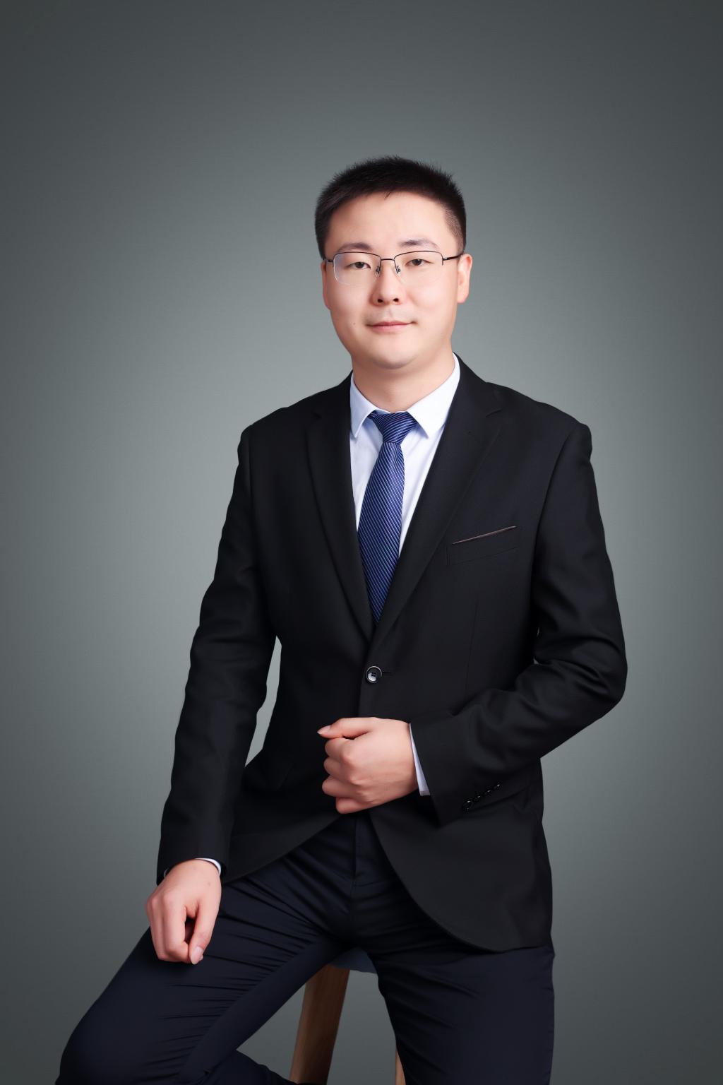 研究星空官网安全访问副主任