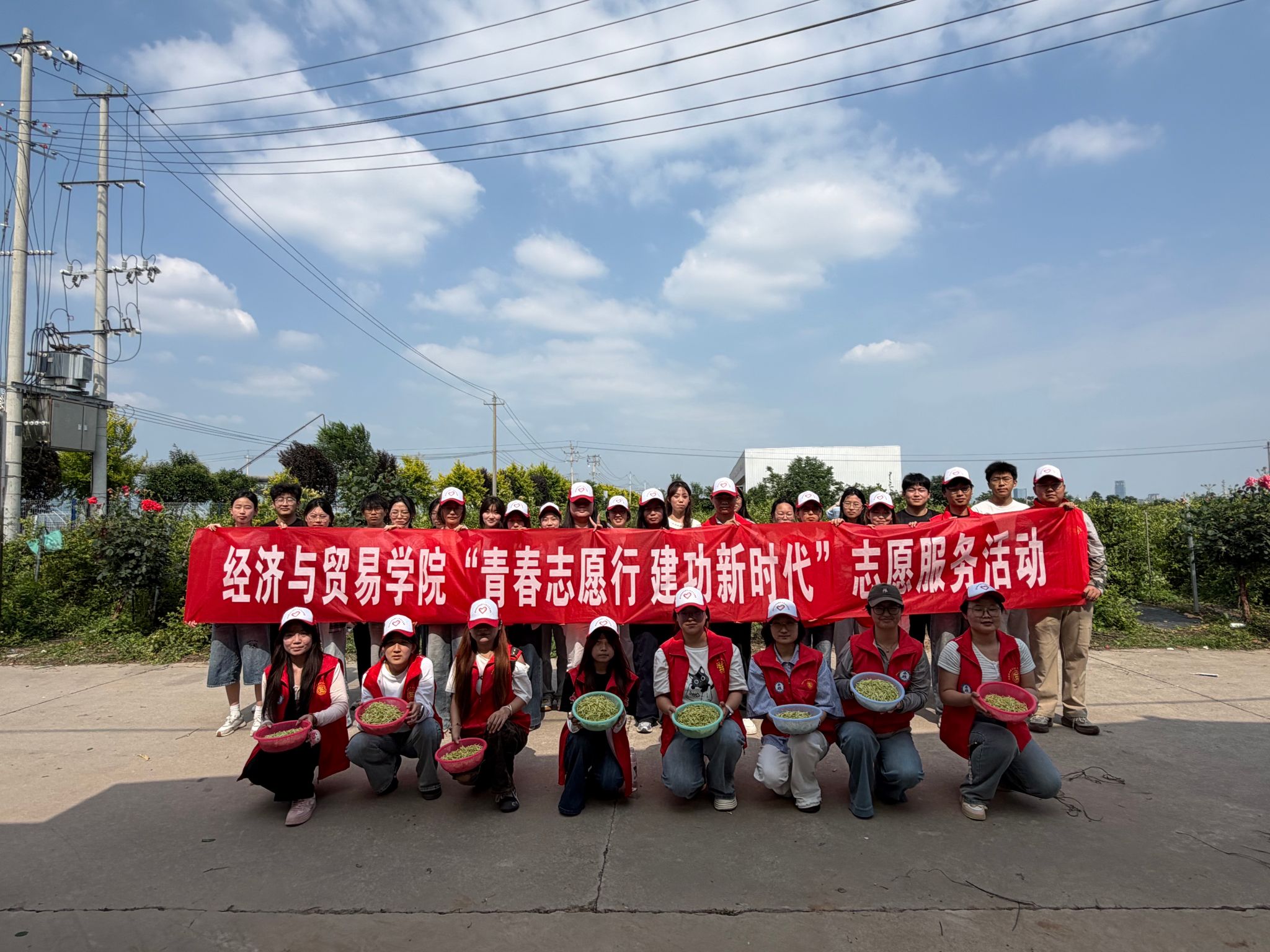 配合默契