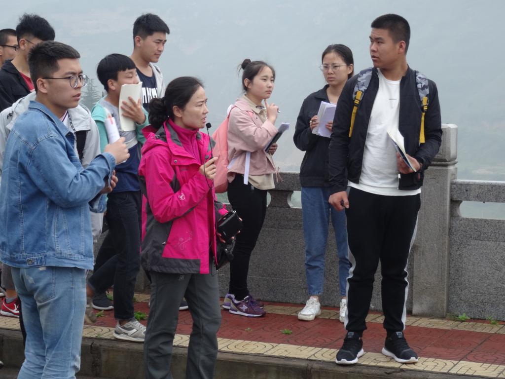 用自己的上进心去感染每个星空官方站线