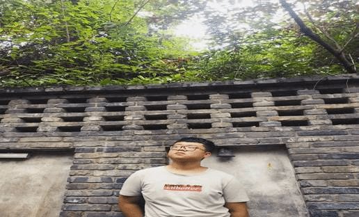 仔细认真