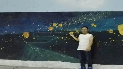 这个大集体由31名同学和一个帅气的班