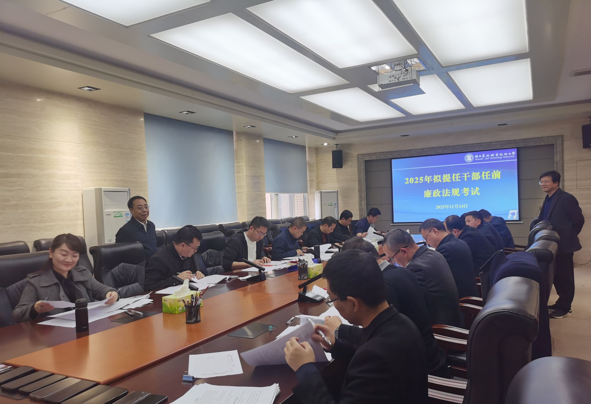 筑牢拒腐防变思想防线