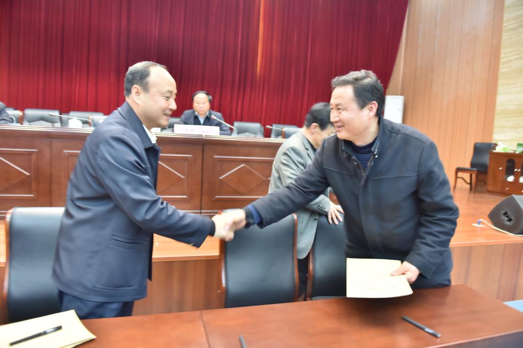 星空官网安全访问副书记